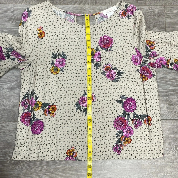 Urban Romantics Floral Tiered 3/4 Bell Sleeve Blouse L - Picture 11 of 16